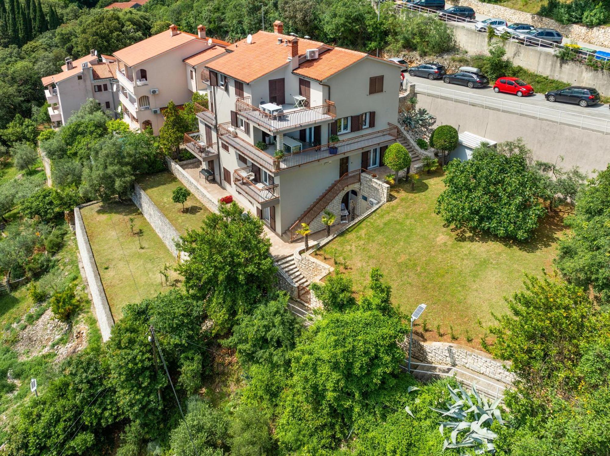 Apartments Zulijani House Helis B1 & B6 Rabac Exterior foto
