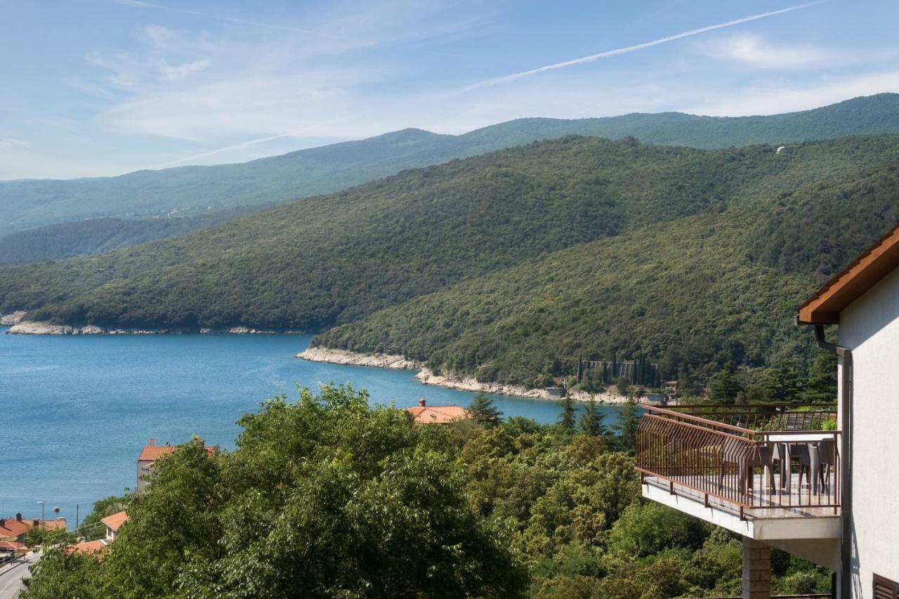 Apartments Zulijani House Helis B1 & B6 Rabac Exterior foto